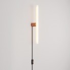 Lampe mit Stecker, Metallfinish und linearer LED S14d-Lampe