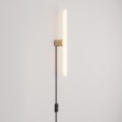 Lampe mit Stecker, Metallfinish und linearer LED S14d-Lampe