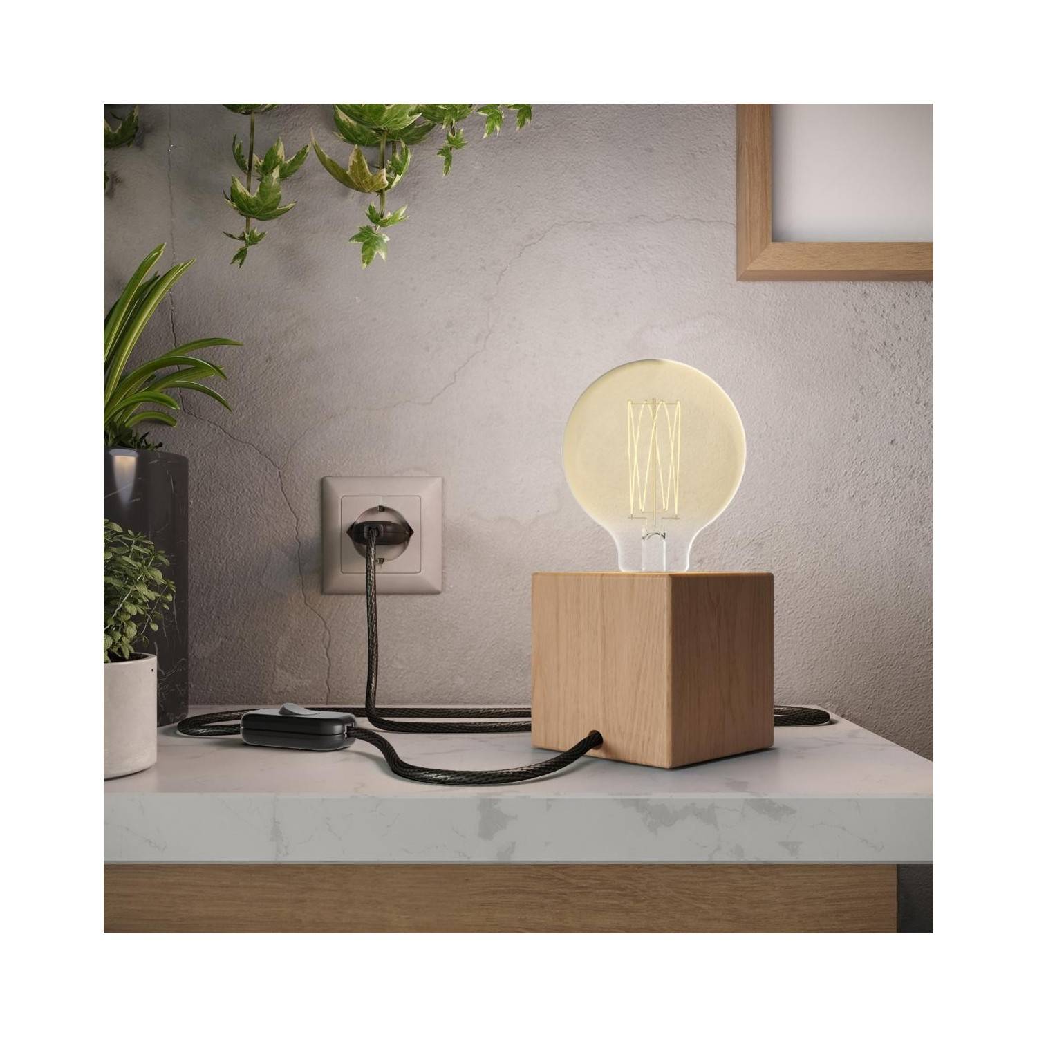 LED Glühbirne Globe G95, transparent 7W 806Lm E27 3500K dimmbar - N03
