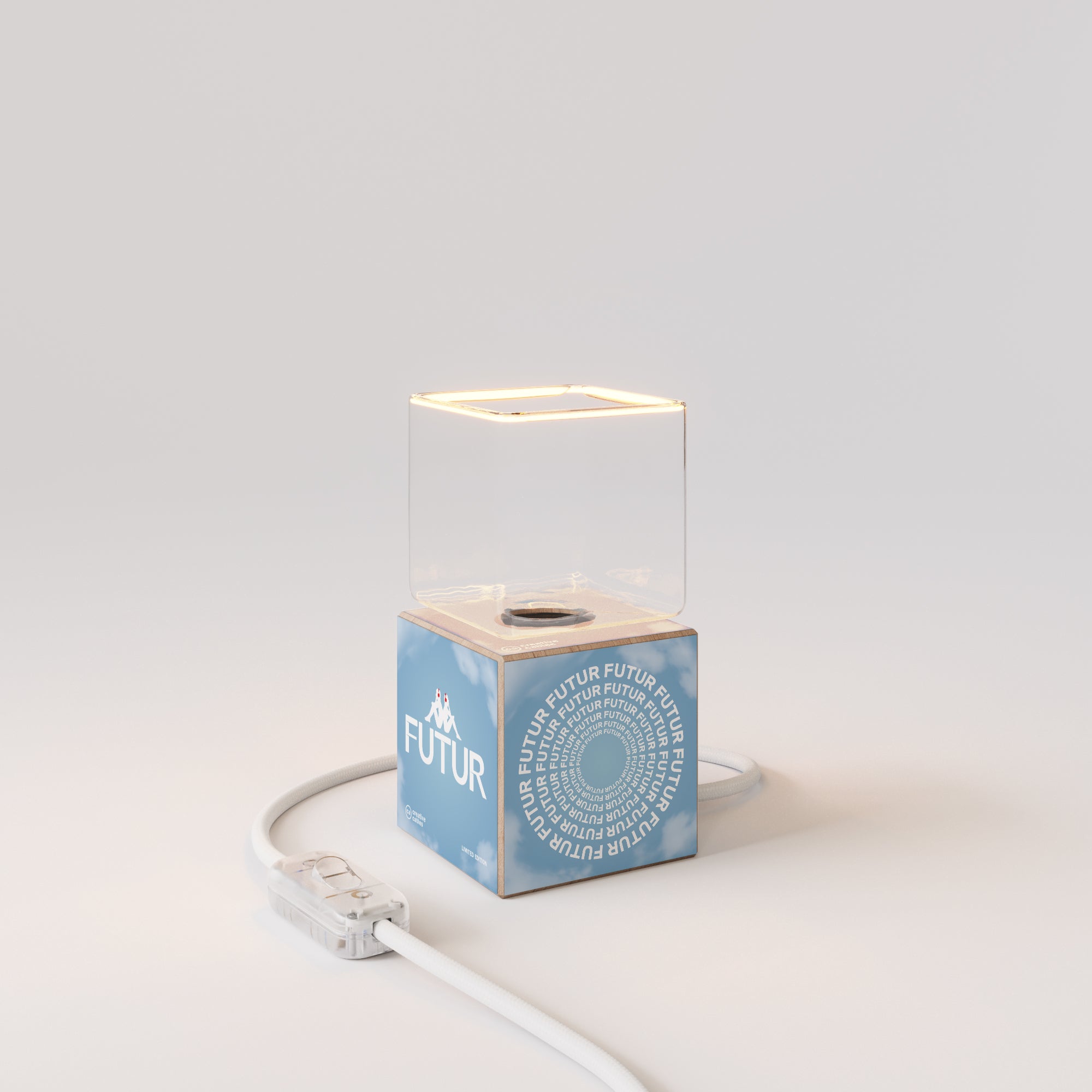 Tischlampe Cubetto „Futur“ mit Ghost Glühbirne - Futur Festival