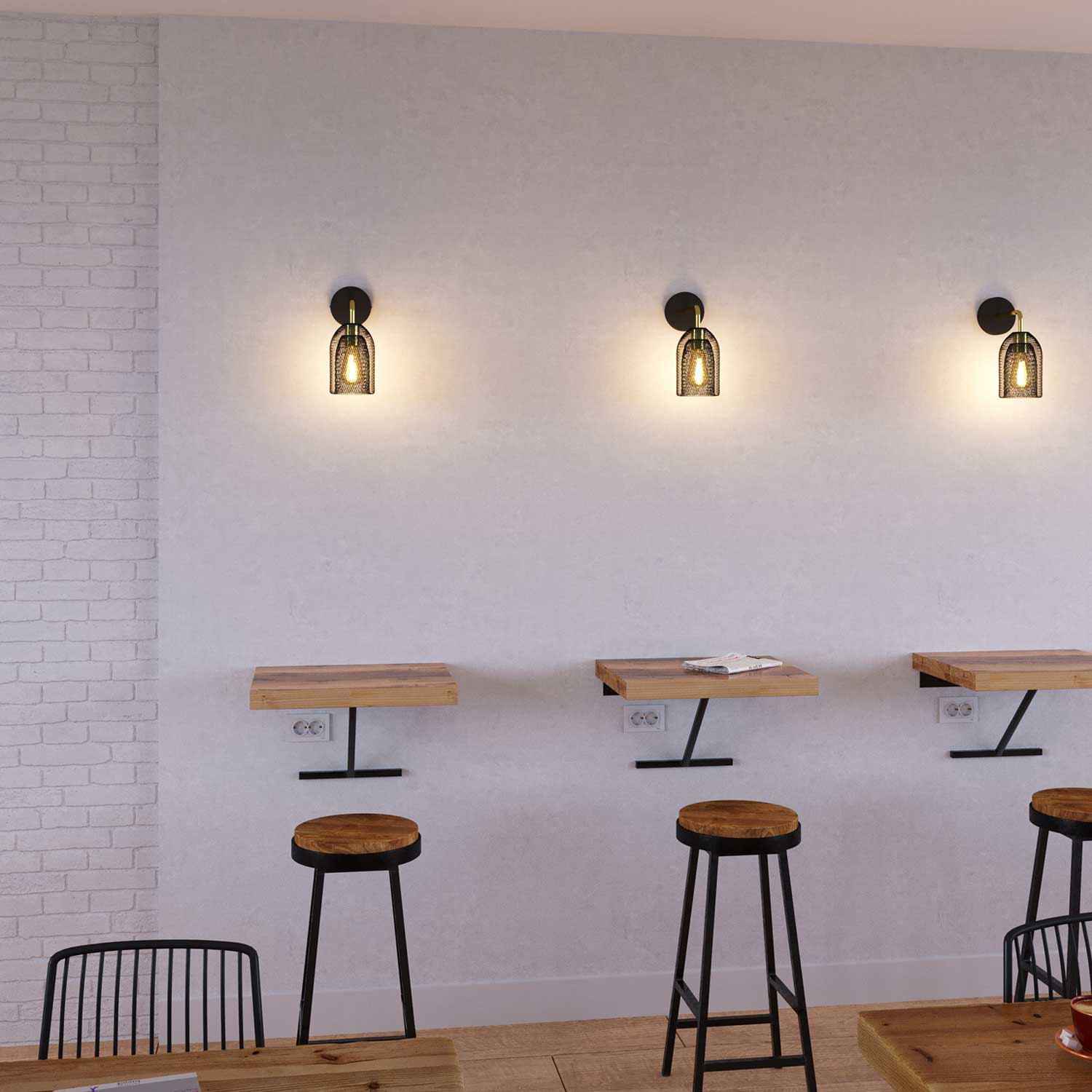 Fermaluce Metal con paralume Ghostbell, lampada a muro in metallo con estensione curva - Ottone