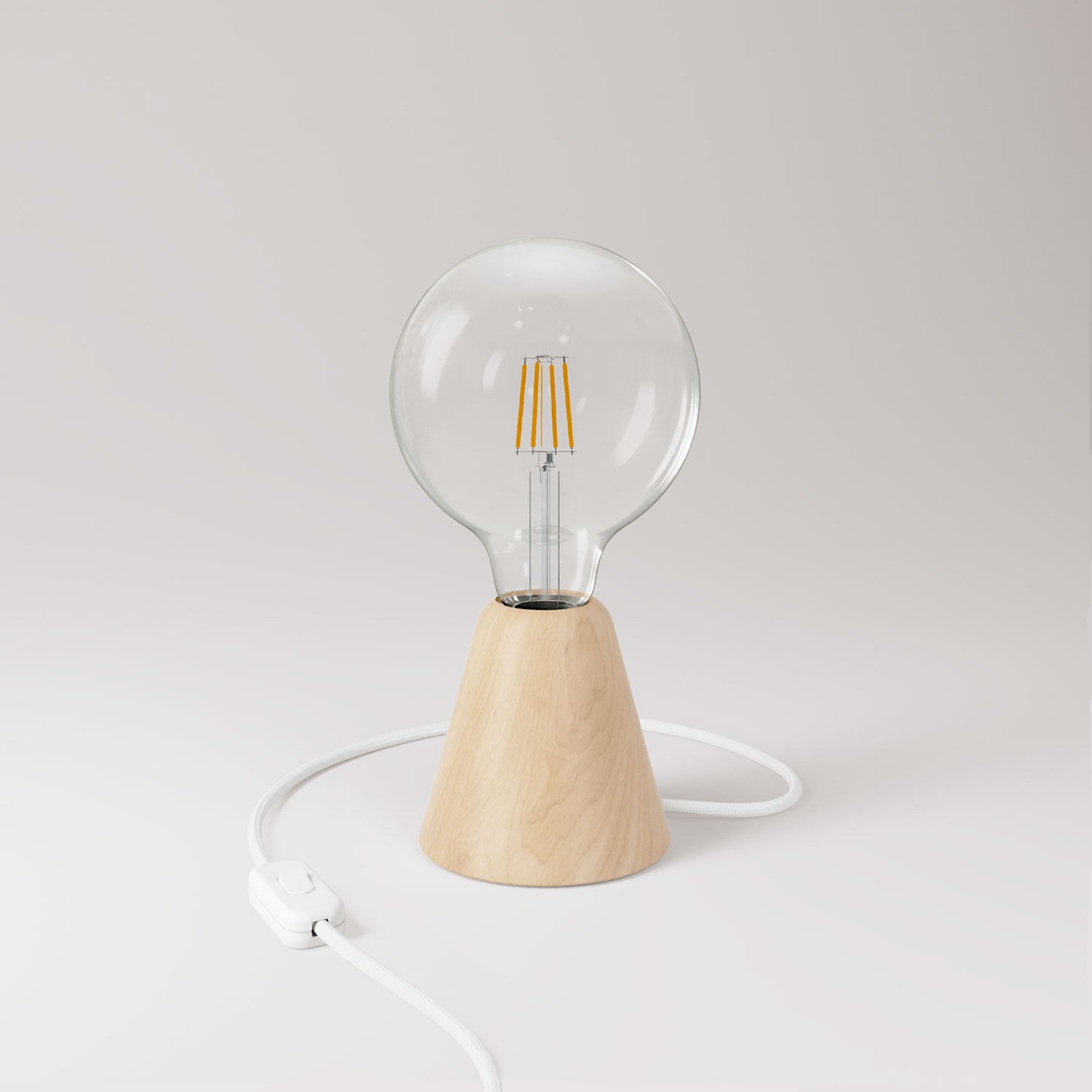 Lampada da tavolo con base in ontano, lampadina trasparente, cavo RM01 e spina EU