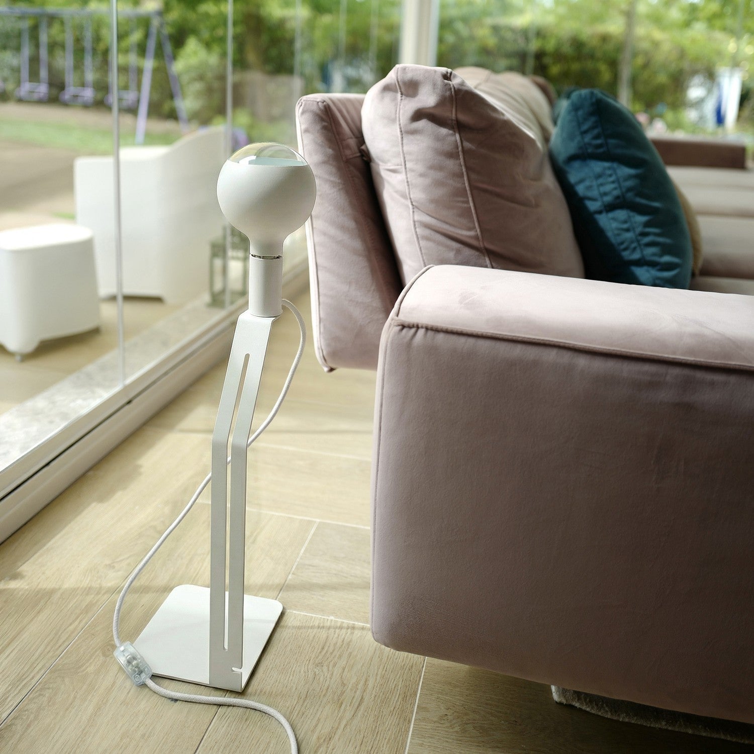 Koso Lucia - Lampada da tavolo con spina UK - Bianco