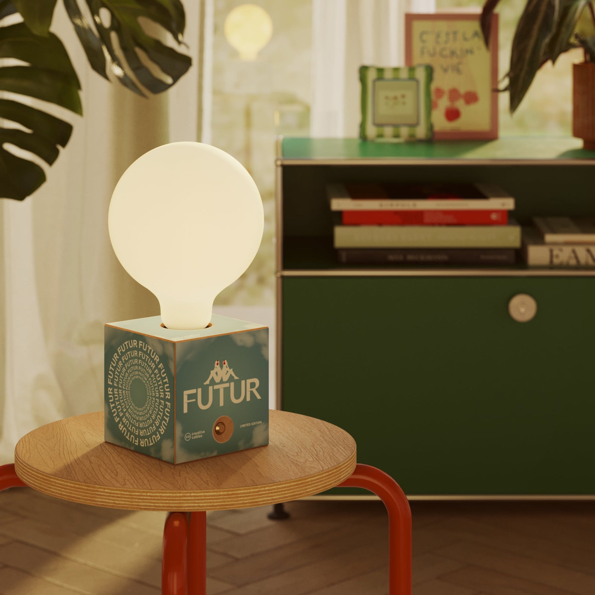 Lampada a batteria Cabless03 "Futur" con lampadina globo effetto porcellana - Futur Festival