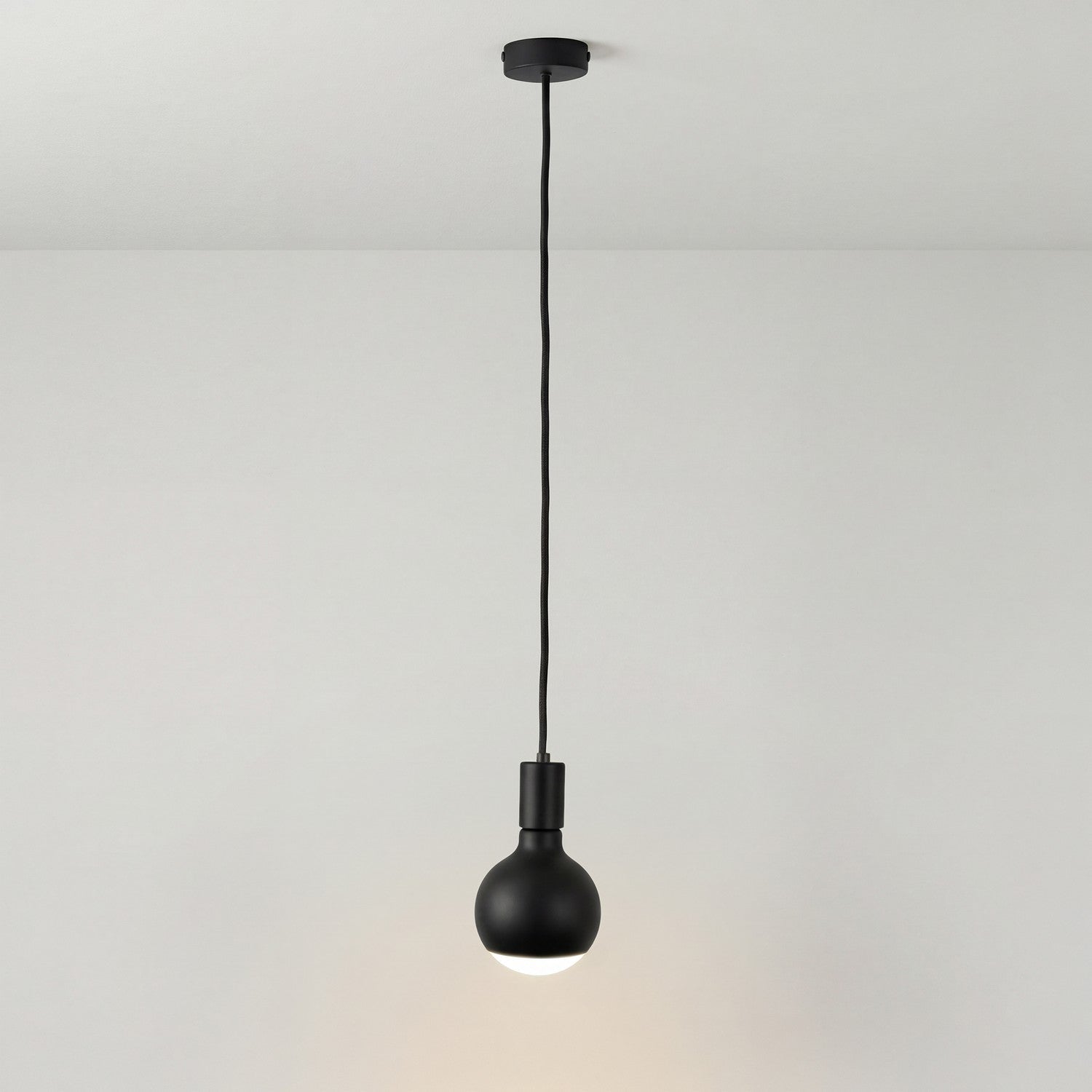 Lampada a sospensione Filotto Metallico con lampadina Lucia - Nero