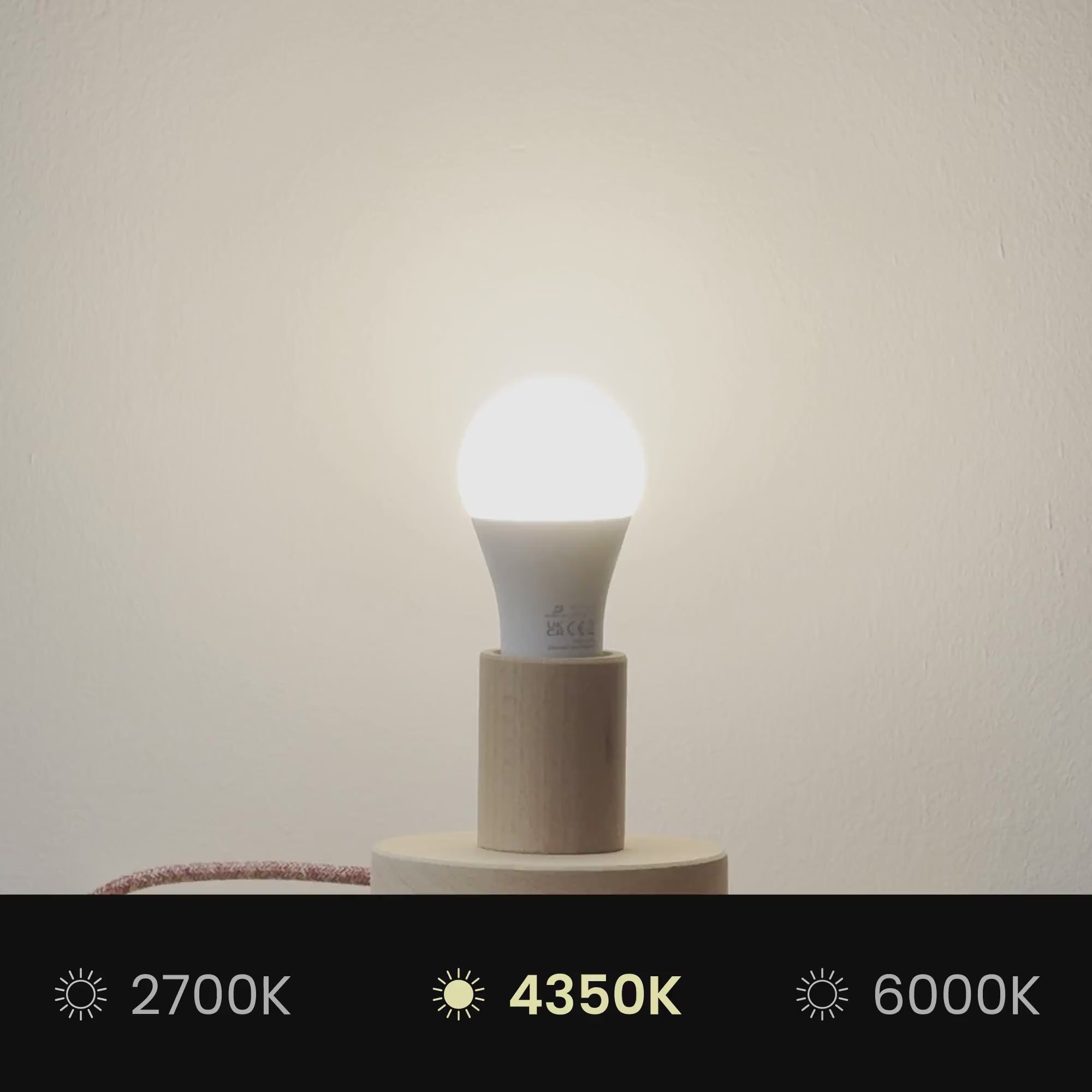 Video laden: Lampenschirm Impero M aus Stoff für Stehlampe mit E27-Fassung - Made in Italy - Arenal Gold