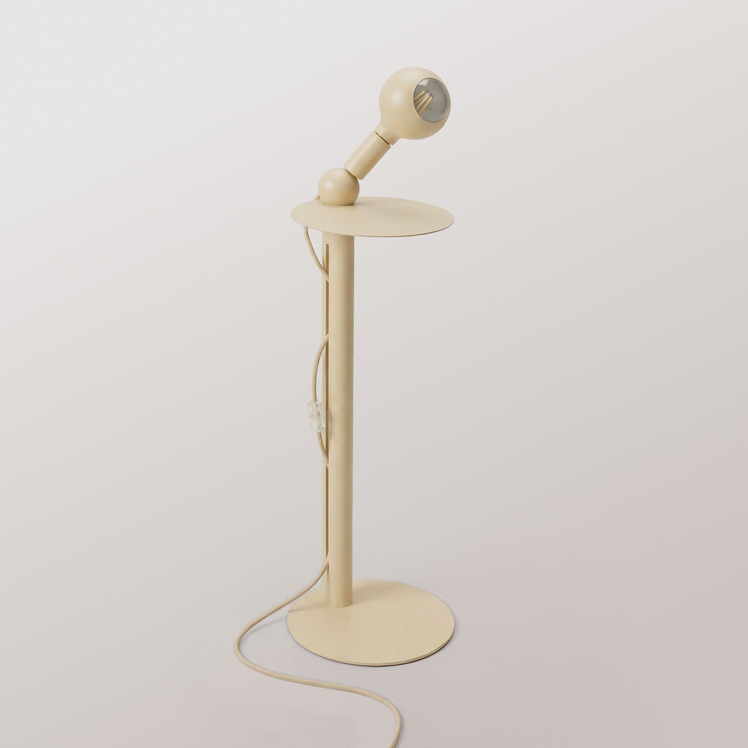 Rocco - Lampada da terra con spina UK e lampadina Camo - Panna