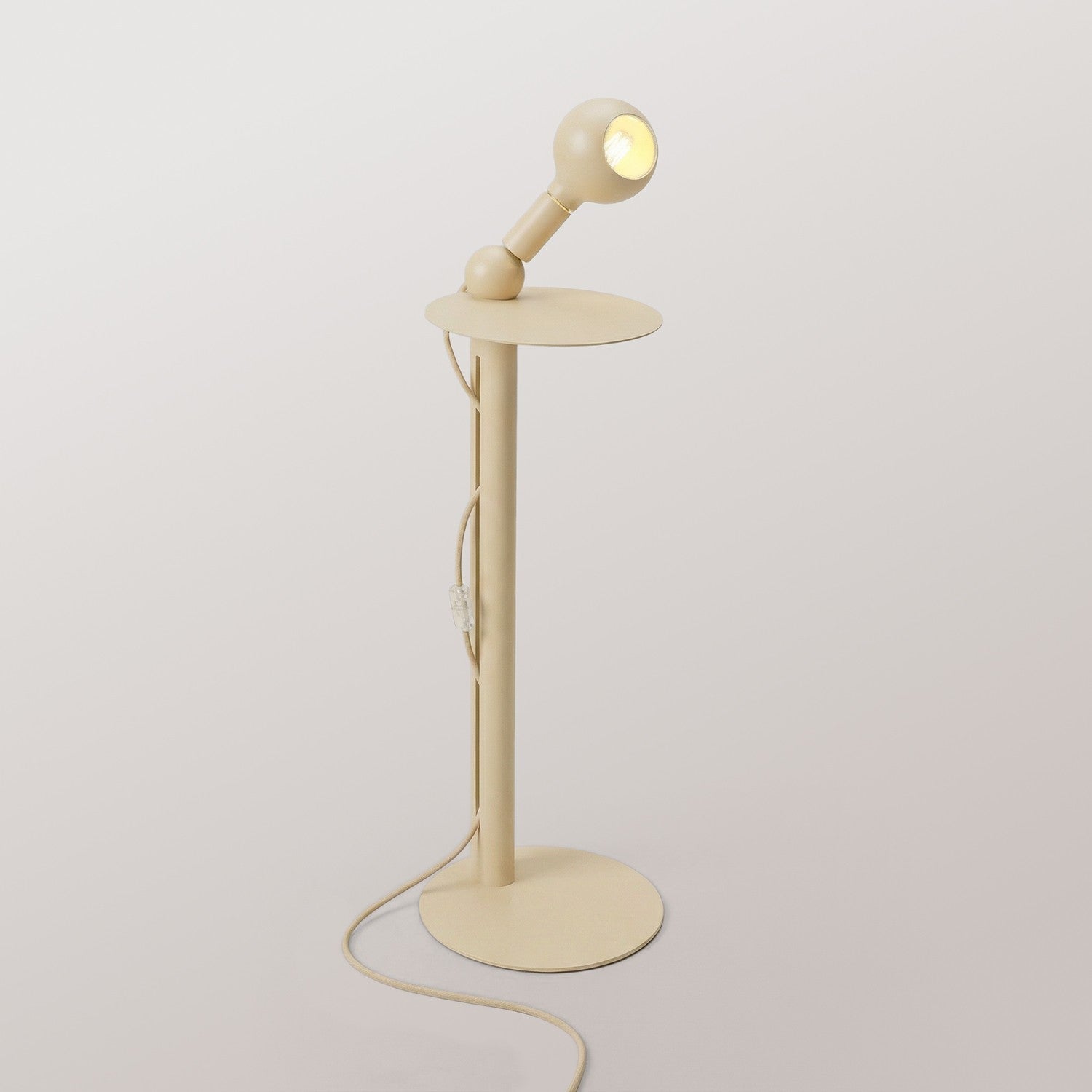 Rocco - Lampada da terra con spina UK e lampadina Camo - Panna