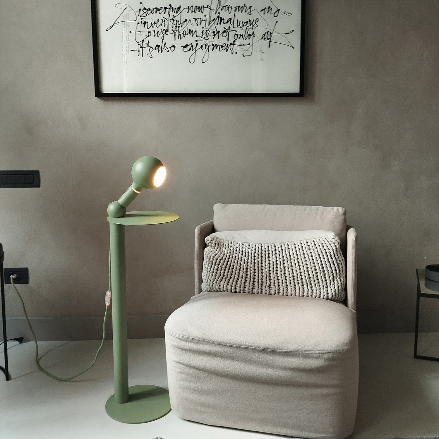 Rocco - Lampada da terra con spina UK e lampadina Camo - Verde